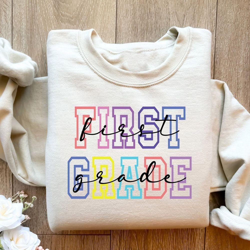 Retro Funny First Grade Teacher Vuitino Shirt